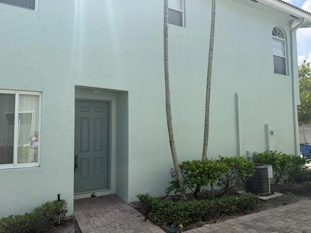 3251 LAUREL RIDGE CIRCLE Riviera Beach, FL 33404