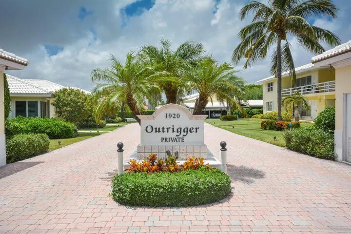 1920 S OCEAN BOULEVARD #10 Delray Beach, FL 33483
