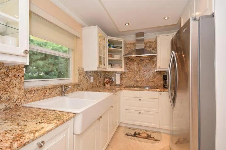 1920 S OCEAN BOULEVARD #10 Delray Beach, FL 33483