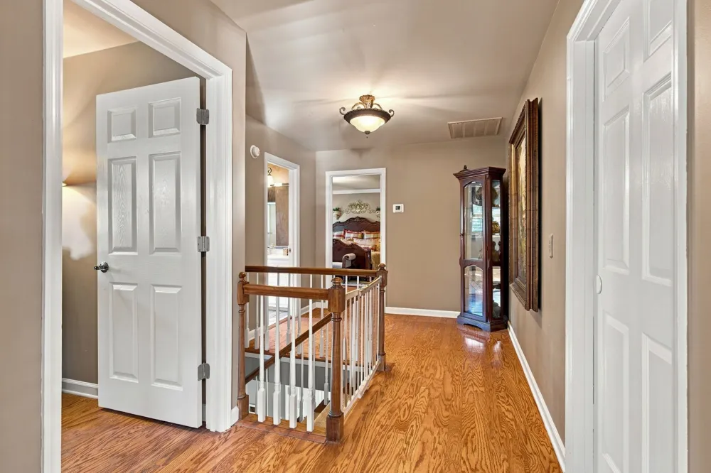 100 Applewood Valley Dr Hendersonville, TN 37075
