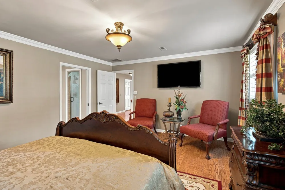 100 Applewood Valley Dr Hendersonville, TN 37075