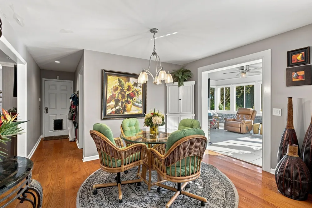 100 Applewood Valley Dr Hendersonville, TN 37075