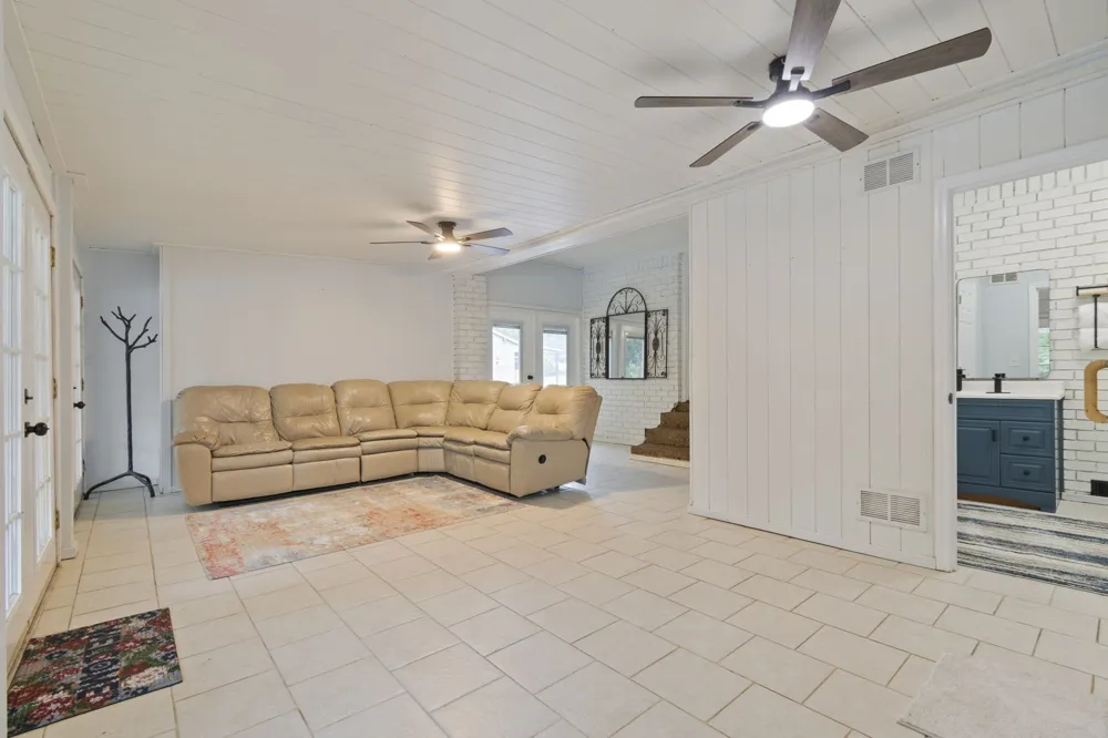 3689 Trousdale Ln Columbia, TN 38401