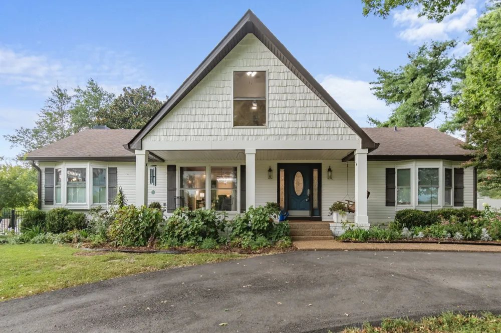 3689 Trousdale Ln Columbia, TN 38401