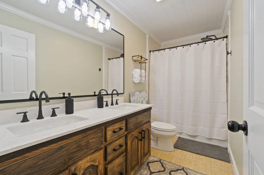 3689 Trousdale Ln Columbia, TN 38401