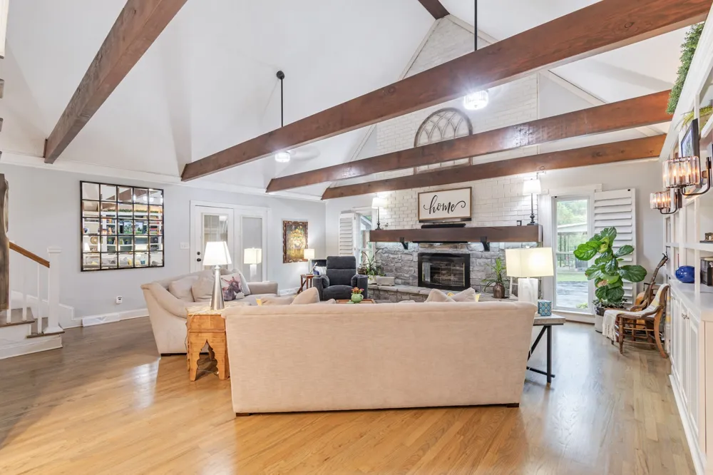 3689 Trousdale Ln Columbia, TN 38401