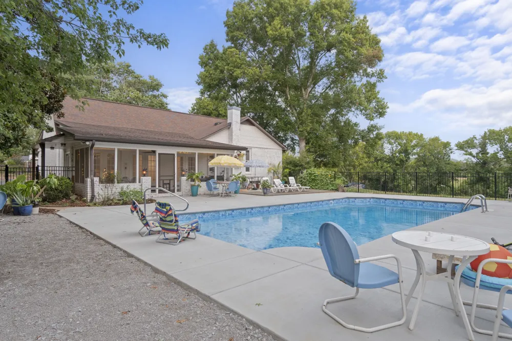 3689 Trousdale Ln Columbia, TN 38401