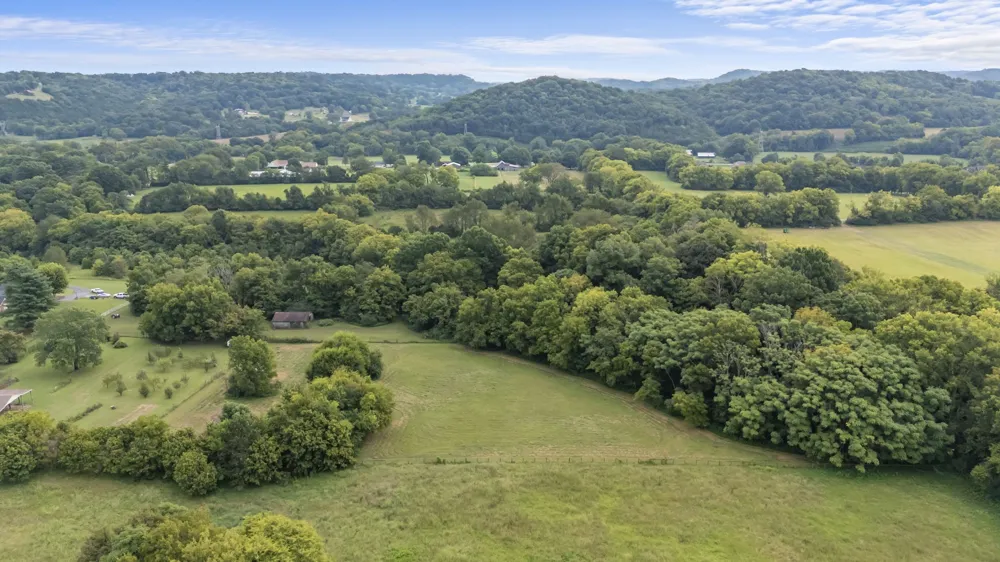 3689 Trousdale Ln Columbia, TN 38401