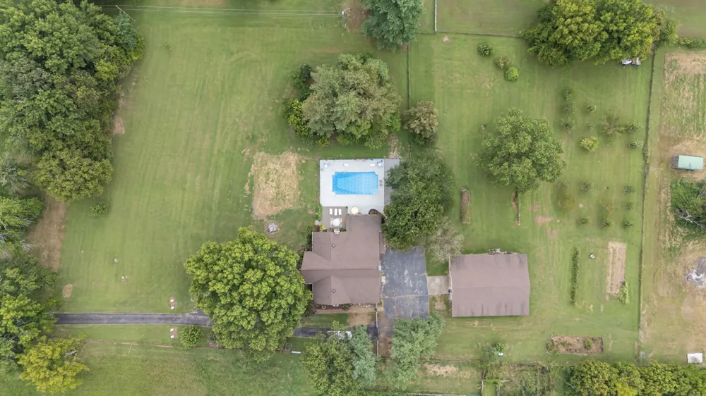 3689 Trousdale Ln Columbia, TN 38401