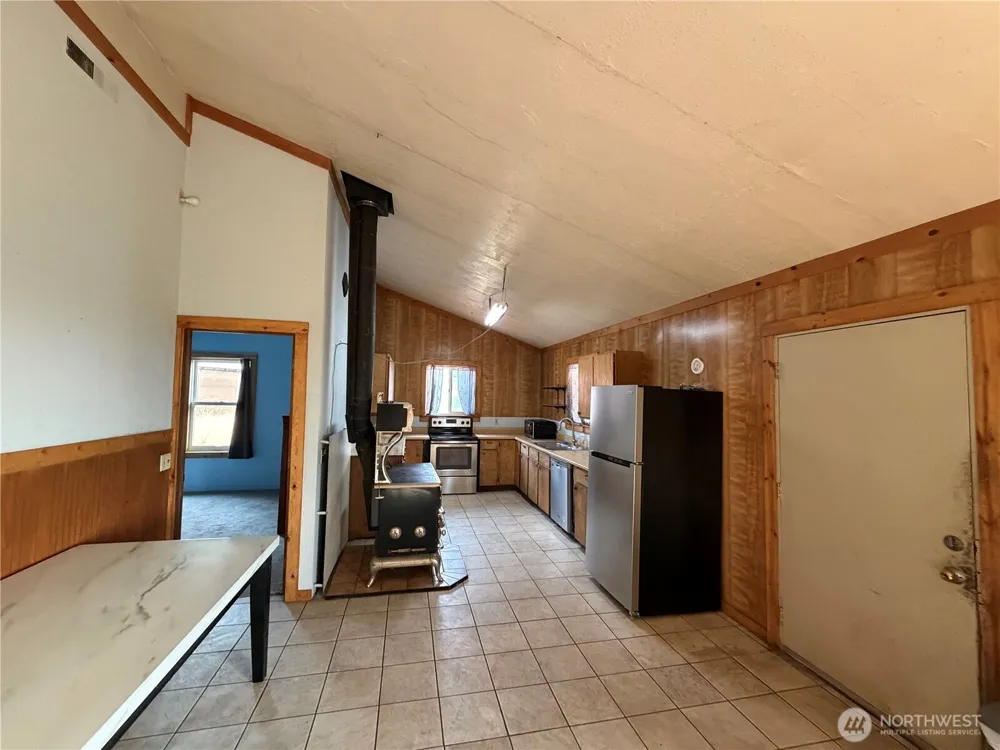 519 Pontiac Ridge Road Oroville, WA 98844