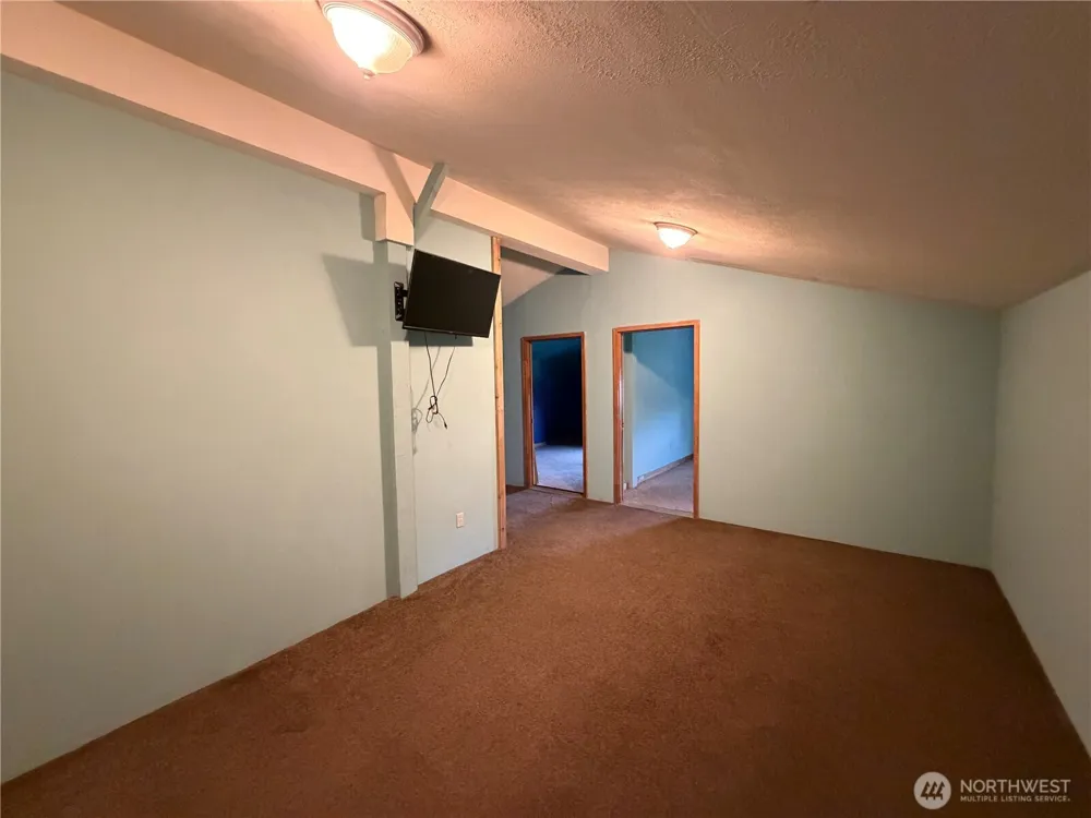 519 Pontiac Ridge Road Oroville, WA 98844