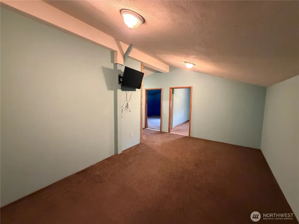 519 Pontiac Ridge Road Oroville, WA 98844