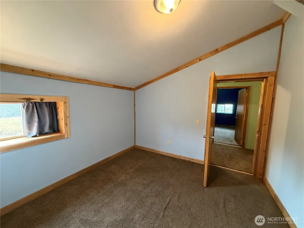 519 Pontiac Ridge Road Oroville, WA 98844