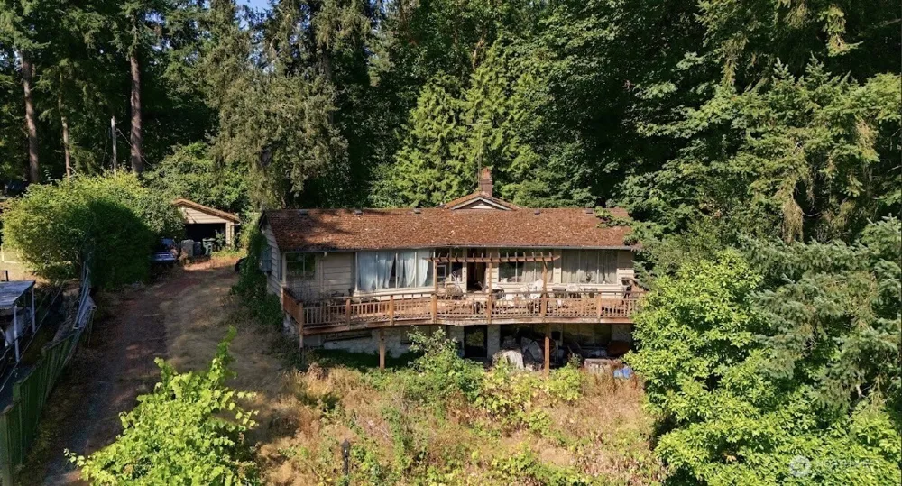 17115 32nd Ave NE Lake Forest Park, WA 98155