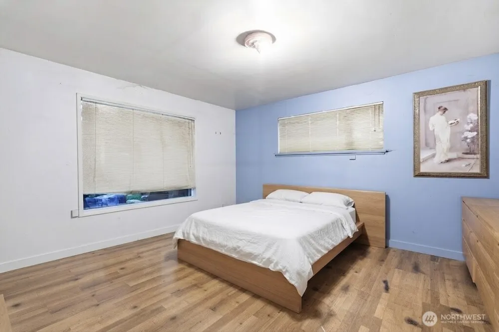 17115 32nd Ave NE Lake Forest Park, WA 98155