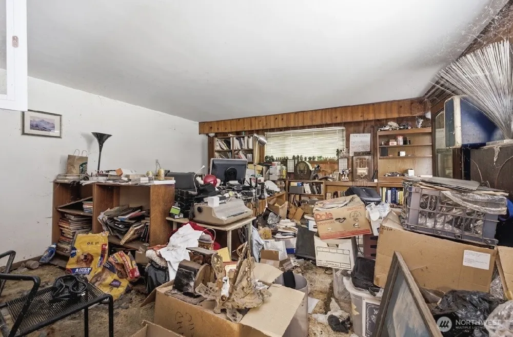 17115 32nd Ave NE Lake Forest Park, WA 98155