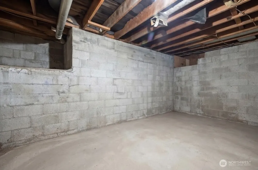 17115 32nd Ave NE Lake Forest Park, WA 98155