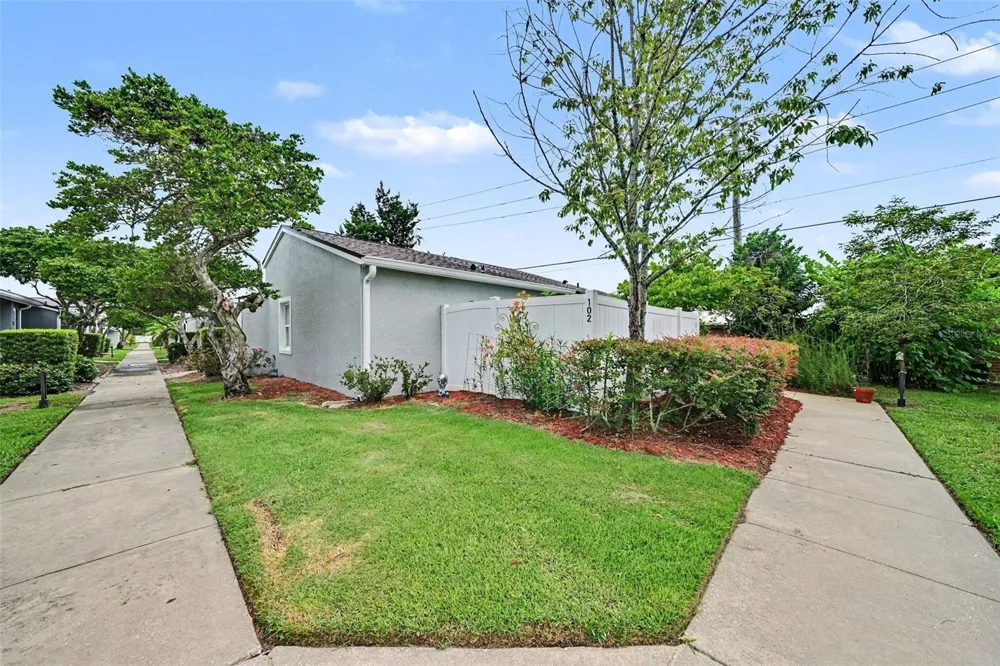 102 DORCHESTER SQUARE Lake Mary, FL 32746