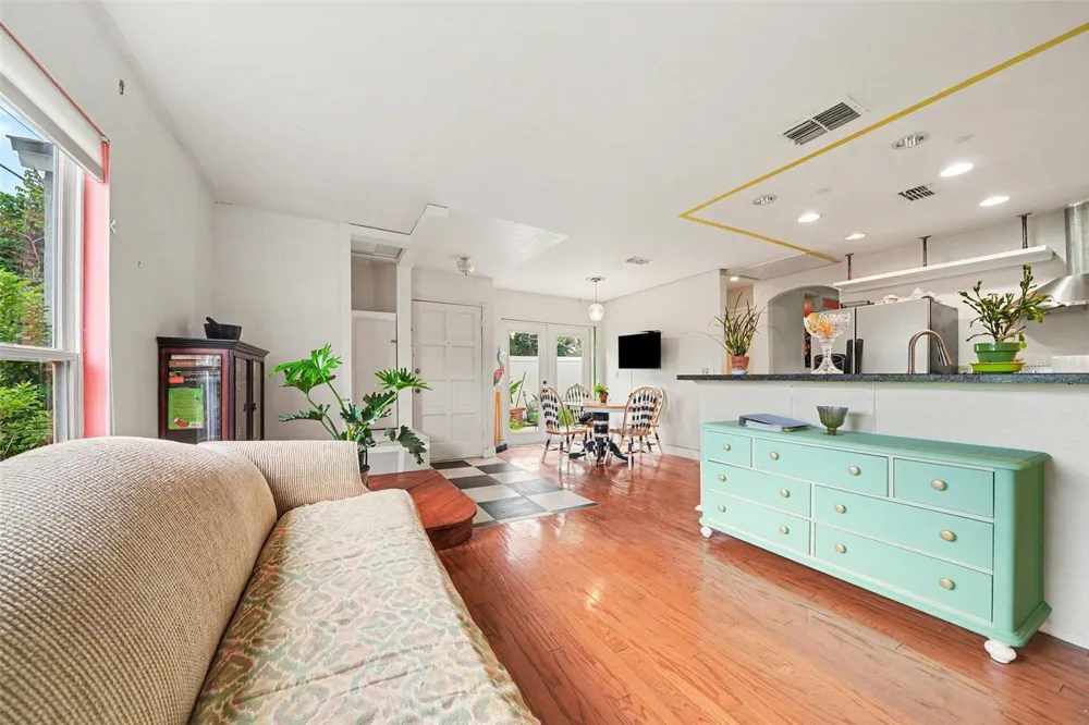 102 DORCHESTER SQUARE Lake Mary, FL 32746