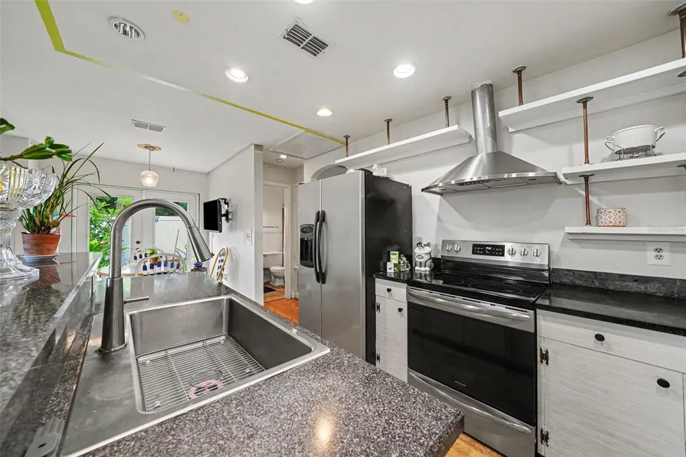 102 DORCHESTER SQUARE Lake Mary, FL 32746