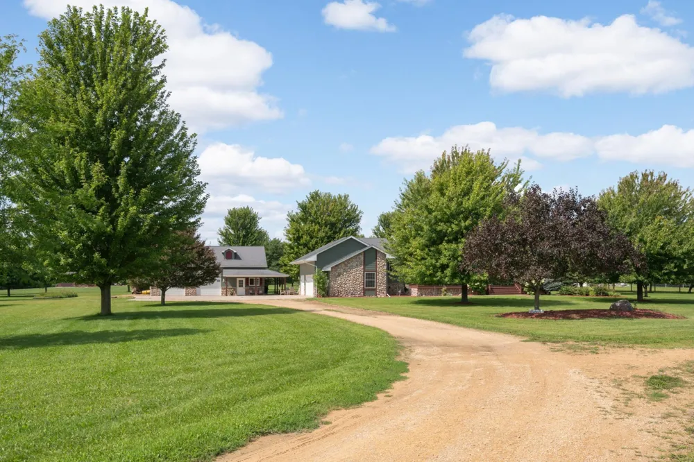 423 Doppy Lane Le Sueur, MN 56058