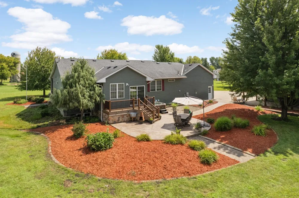 423 Doppy Lane Le Sueur, MN 56058