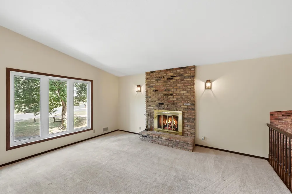 12275 W Timber Lane Maple Grove, MN 55369