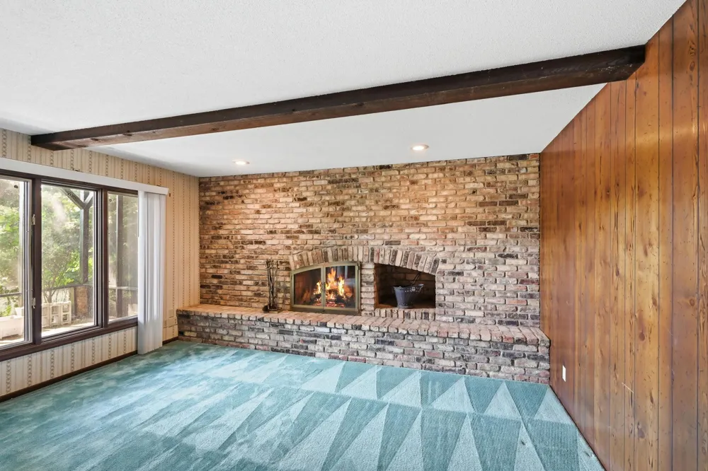 12275 W Timber Lane Maple Grove, MN 55369