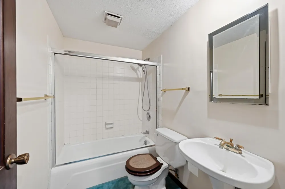 12275 W Timber Lane Maple Grove, MN 55369