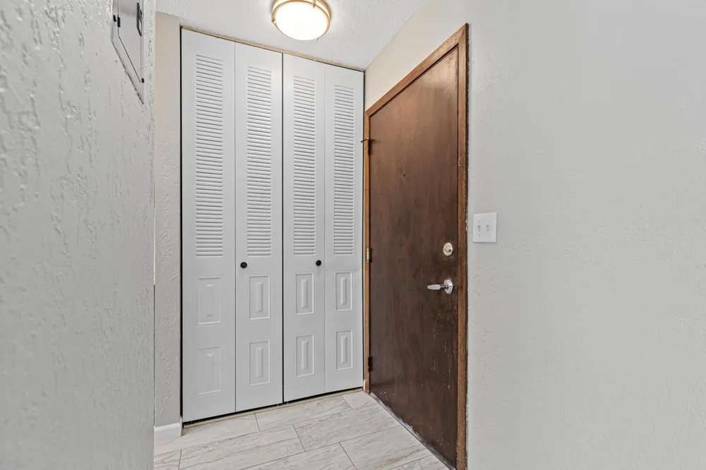 2210 Eldridge Ave E #201 North Saint Paul, MN 55109