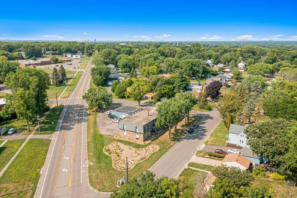 2210 Eldridge Ave E #203 North Saint Paul, MN 55109