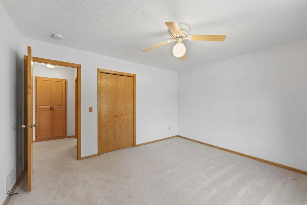 8020 Hidden Court Chanhassen, MN 55317