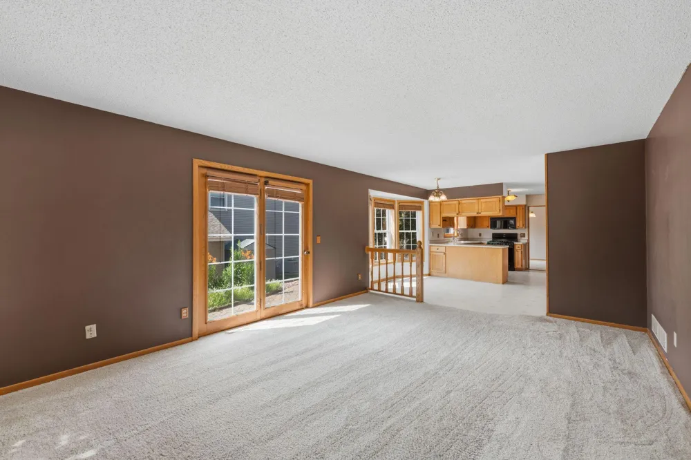8020 Hidden Court Chanhassen, MN 55317