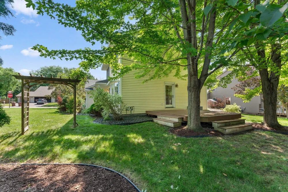 8020 Hidden Court Chanhassen, MN 55317
