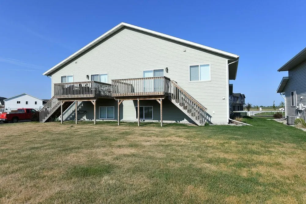 7284 30th Street S Fargo, ND 58104