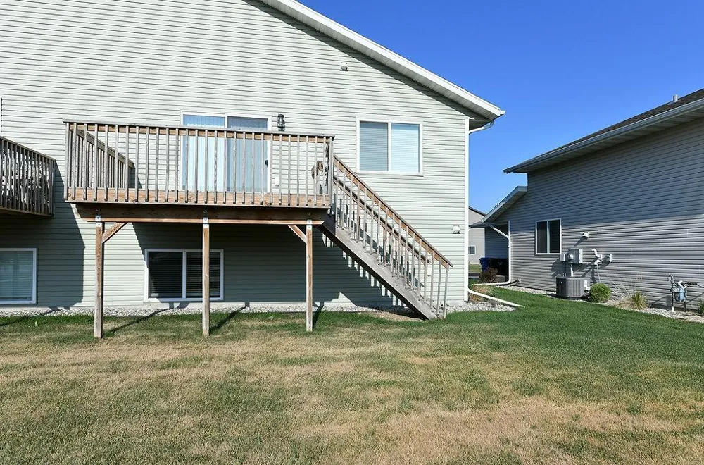7284 30th Street S Fargo, ND 58104