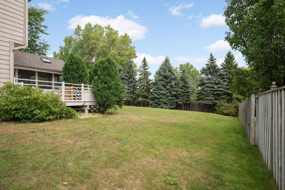 5410 Teakwood Lane Plymouth, MN 55442