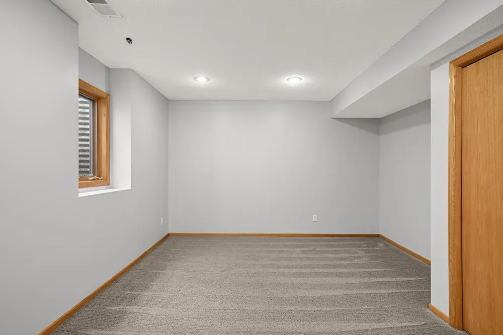 5410 Teakwood Lane Plymouth, MN 55442