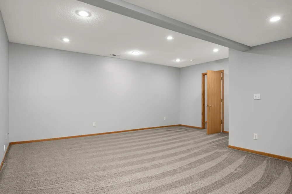 5410 Teakwood Lane Plymouth, MN 55442