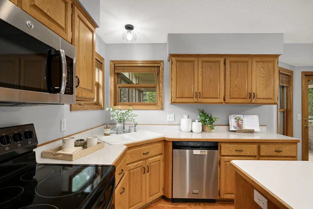 5410 Teakwood Lane Plymouth, MN 55442