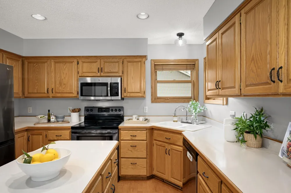5410 Teakwood Lane Plymouth, MN 55442