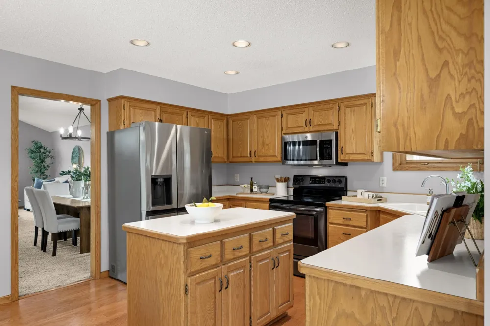 5410 Teakwood Lane Plymouth, MN 55442