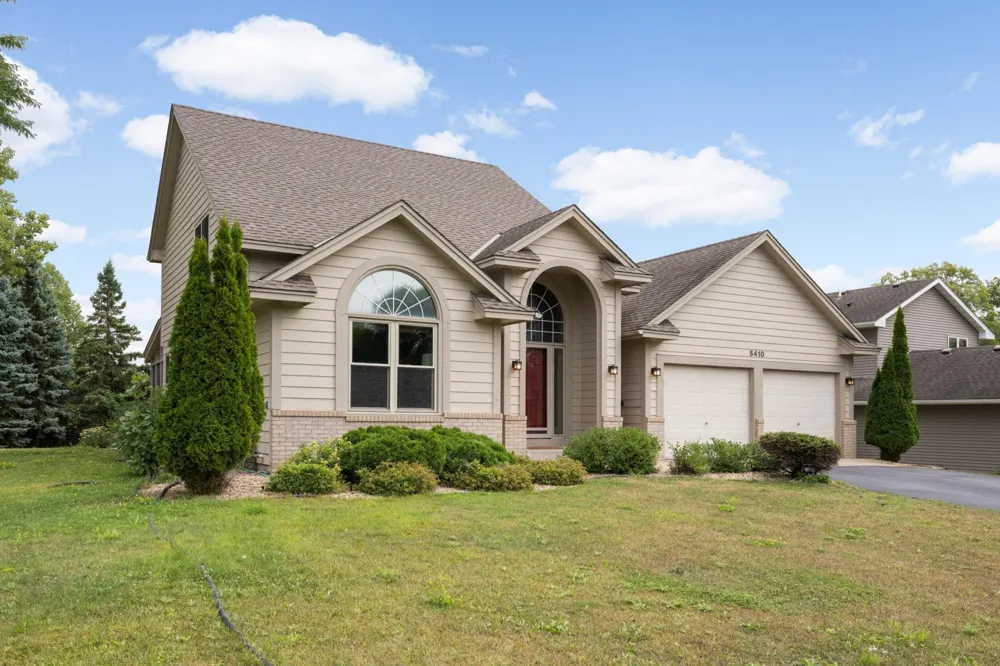 5410 Teakwood Lane Plymouth, MN 55442