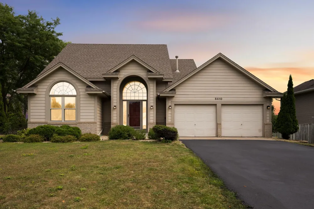 5410 Teakwood Lane Plymouth, MN 55442