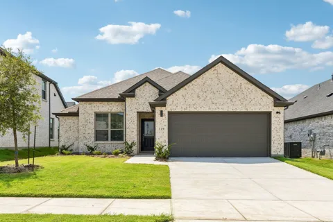 707 Edgehurst Drive