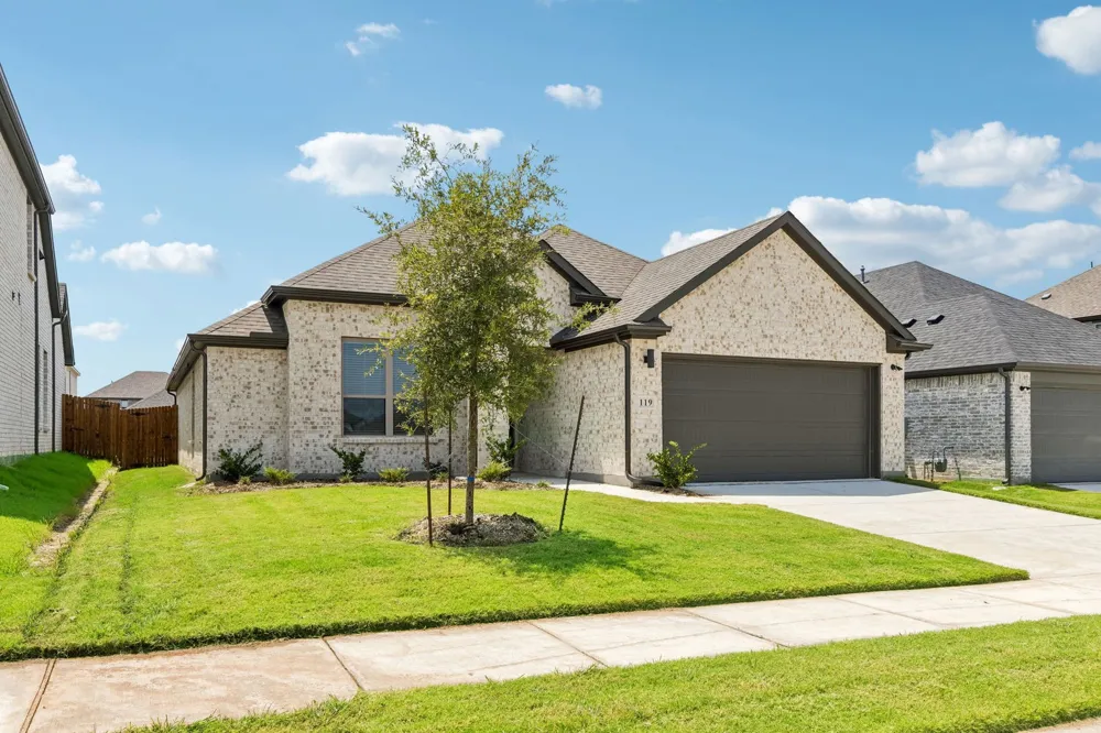 707 Edgehurst Drive Princeton, TX 75071