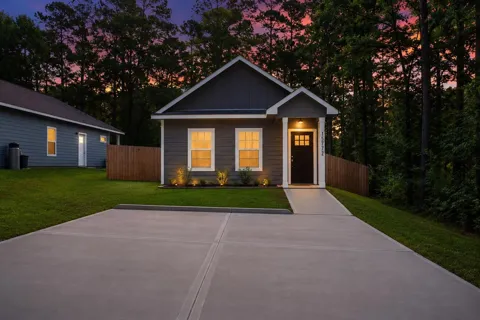 15772 Aspen