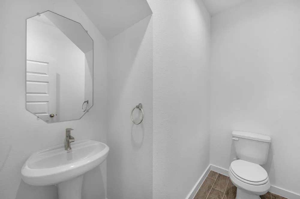76 Shining Point Drive Waller, TX 77484