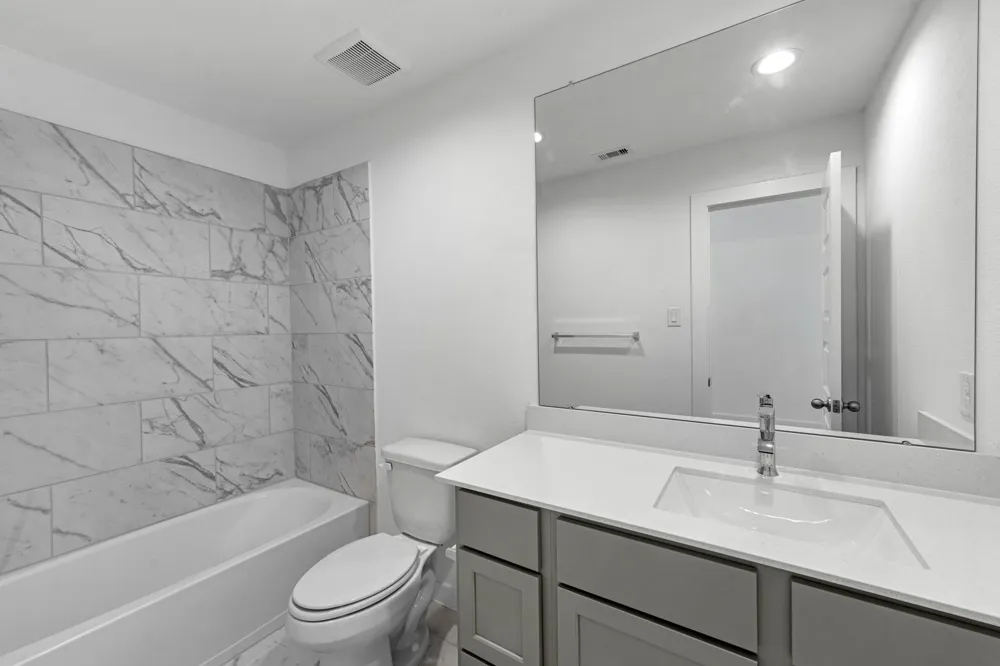 76 Shining Point Drive Waller, TX 77484
