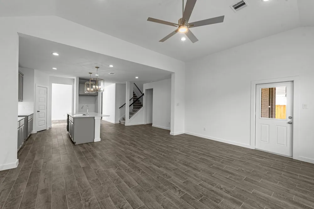 76 Shining Point Drive Waller, TX 77484